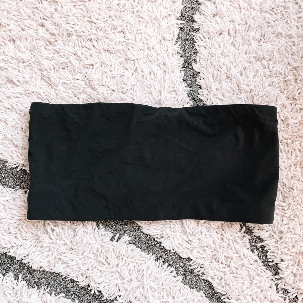 Skims Black Strapless Bra!!